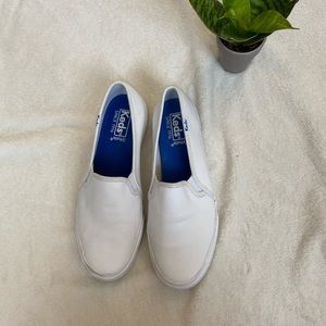 White leather slip on keds